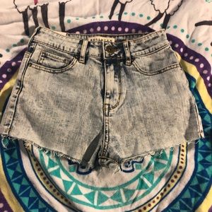 Bullhead High Rise cutoff shorts